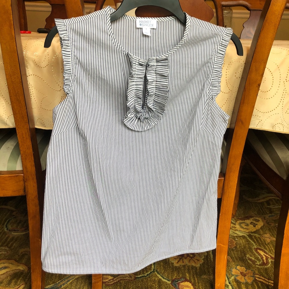 Market & Spruce grey/white stripe straight top